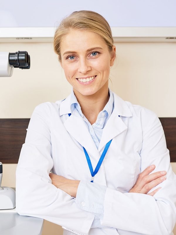 cheerful-female-ophthalmologist-V6NK2CD.jpg