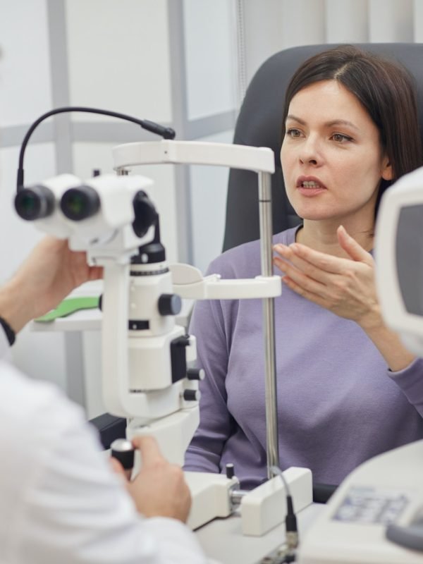 young-woman-visiting-opthalmologist.jpg